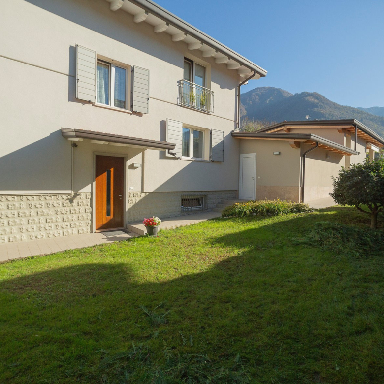Flat in a Villa in Darfo Boario Terme (Pellalepre)