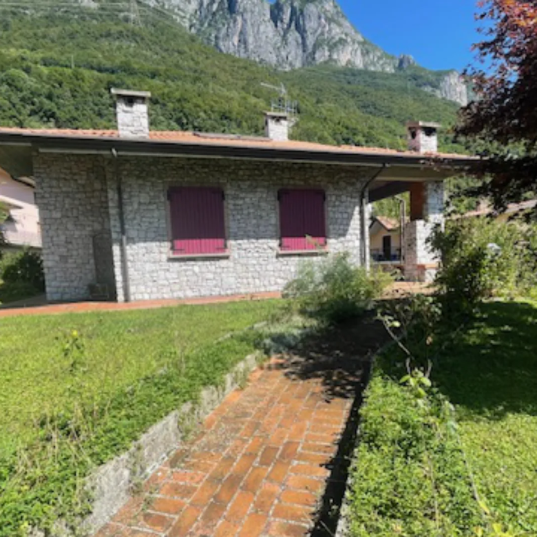 Villa in Darfo Boario Terme (Gorzone)