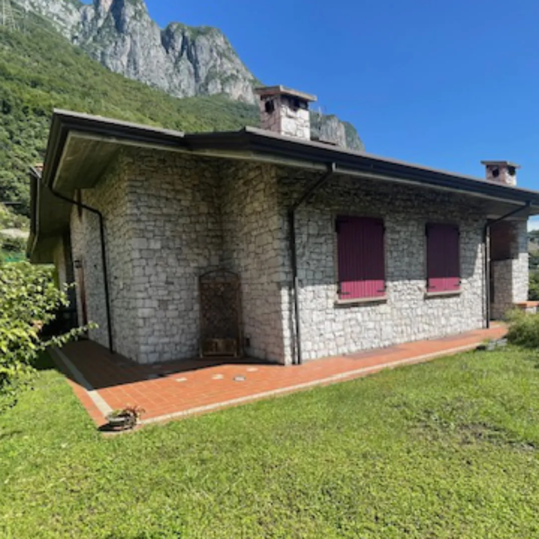 Villa in Darfo Boario Terme (Gorzone)