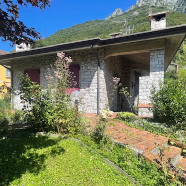 Villa in Darfo Boario Terme (Gorzone)